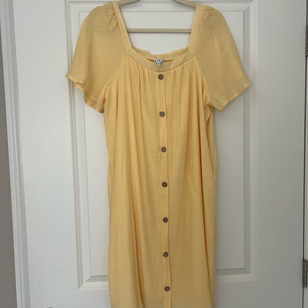 NAIF Light Yellow Button-Front Midi Dress